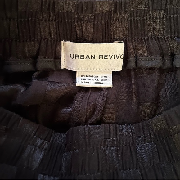 Urban Revivo checkerboard pants - Picture 5 of 6